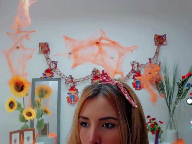 Fotogrāfijas Ashlie-- Welcome to my room // Happy Halloween // What do you expect to have fun with me? // Goal: AnalShow 857 //