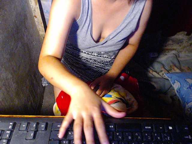 Fotogrāfijas AsianHotGirl hi bby give me 20 token for my tits 30 ass 100 pussy