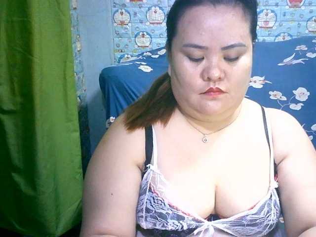 Fotogrāfijas Asianlyn welcome to my room : try me worth every cent's :) #bigboobs #bigass #pinay #bbw