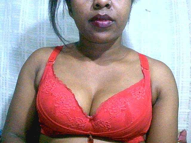 Fotogrāfijas Asminah if you want me to do something to make you hard, send me advice on my menu and I will do your show with pleasure and I will also do a lot of private shows
