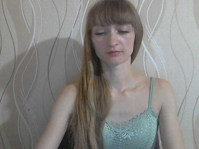 Apraides ekrānuzņēmumi AsyaBlond