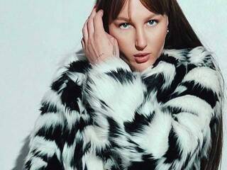 Erotiska video tērzēšana AtanaWillis