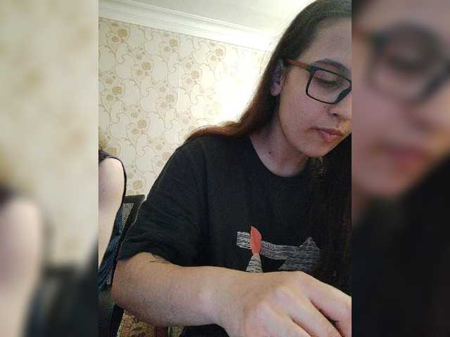 Apraides ekrānuzņēmumi Love_Crew