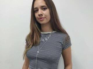 Erotiska video tērzēšana Azzuully