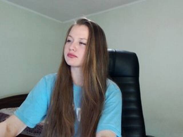 Apraides ekrānuzņēmumi _YoungGirl_