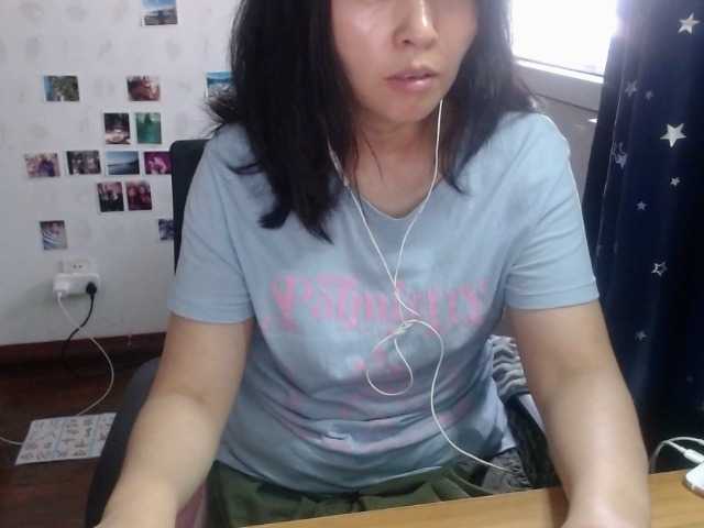 Fotogrāfijas baobao2020 I am a Chinese horny girl. I like to be crazy for you in private. Are you ready to join me