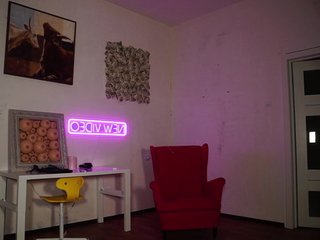Erotiska video tērzēšana barbiedollhouse