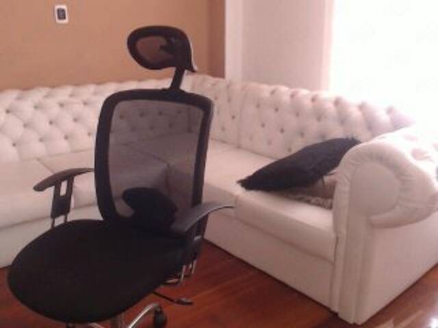 Apraides ekrānuzņēmumi BeckyJames