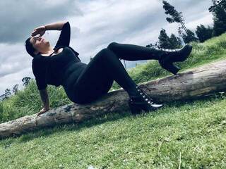 Erotiska video tērzēšana bella-devil