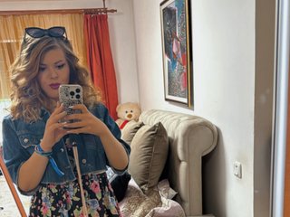 Erotiska video tērzēšana BlondeMaya