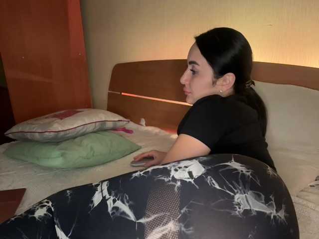 Apraides ekrānuzņēmumi _Layla_