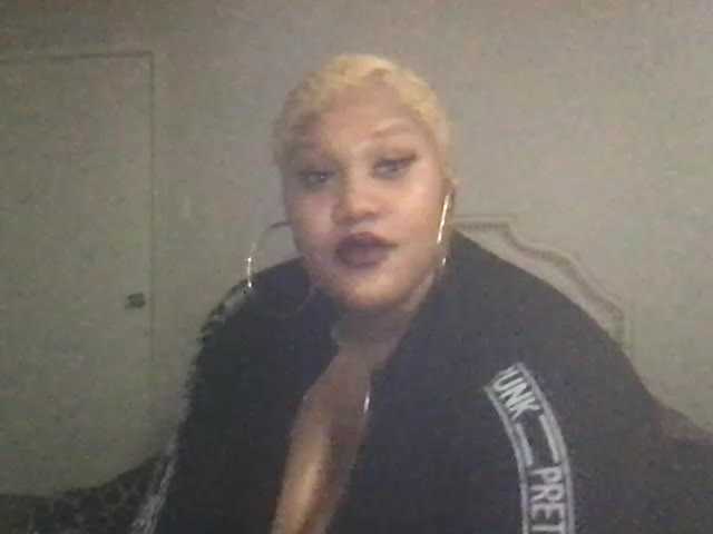 Apraides ekrānuzņēmumi ChichiTheBBW