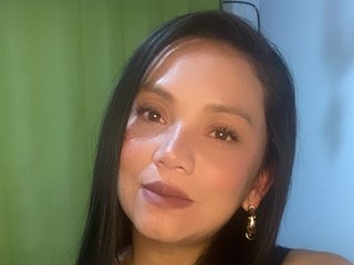 Erotiska video tērzēšana BOOBSTORMI90