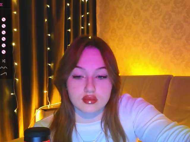 Apraides ekrānuzņēmumi BoredGirl