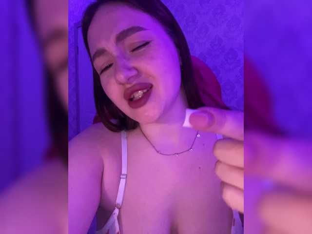 Apraides ekrānuzņēmumi BoredGirl