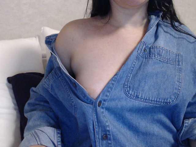 Fotogrāfijas Bri Lovense-ON See profile for my Lovense Levels|tits-80|pussy-120|pvt/group- on| c2c-in private| pm-75tk