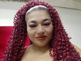 Erotiska video tērzēšana BrianaSquirt