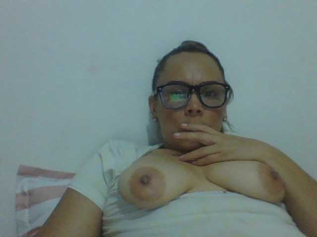 Fotogrāfijas briseidax7 ⭐❤️ALL FAMILY HERE AND I AM HORNY❤️⭐❤️ #hairy ❤️⭐❤️I HOPE THEY DO NOT CATCH ME❤️⭐❤️ #milf #bigtits #asstomouth ⭐tortura ❤️ #freak #atm #alldoing #SWEET #sexy #queen♥ #lovense #ohmibod
