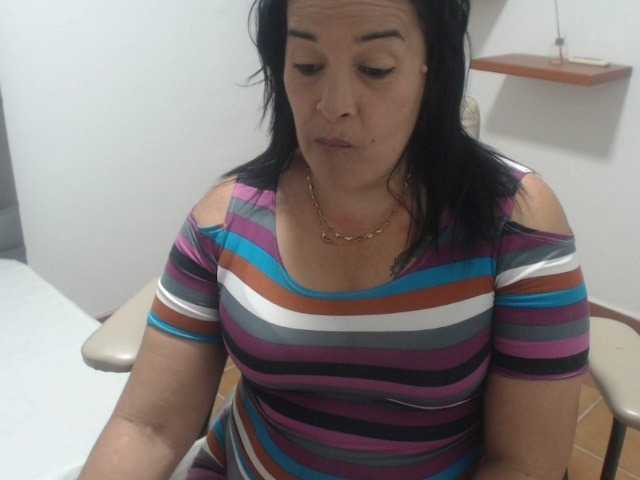 Apraides ekrānuzņēmumi BRIYITHLOVER