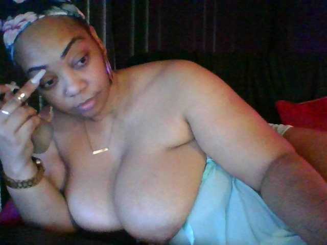 Fotogrāfijas BrownRrenee hi C2C 30 tokens and private messages 25 TOKENS MAX 3 MIN Squirt show open 200 tokensgoddess appreciation is welcomed request comes with tokens count down 50 tokens unless pvrtTY FOR UNDERSTANDING