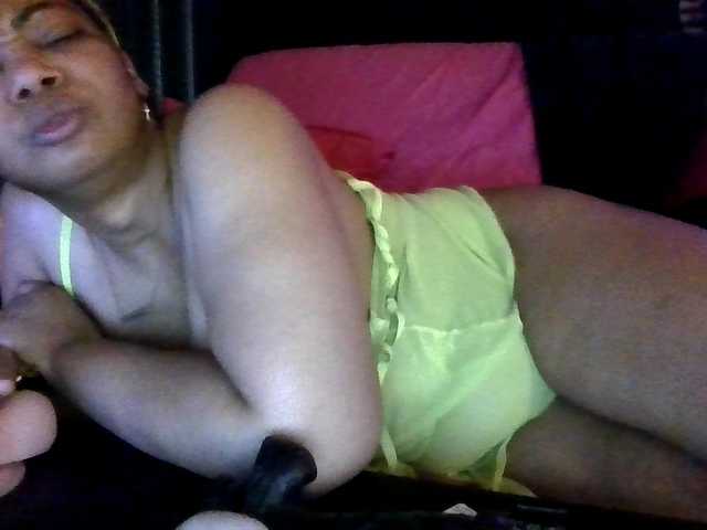 Fotogrāfijas BrownRrenee hi C2C 30 tokens and private messages 25 TOKENS MAX 3 MIN Squirt show open 200 tokensgoddess appreciation is welcomed request comes with tokens