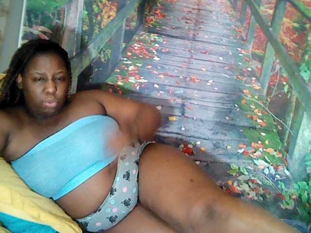 Fotogrāfijas bubbliciousbb #bbw #ebony #new #squiter #mature #lushon