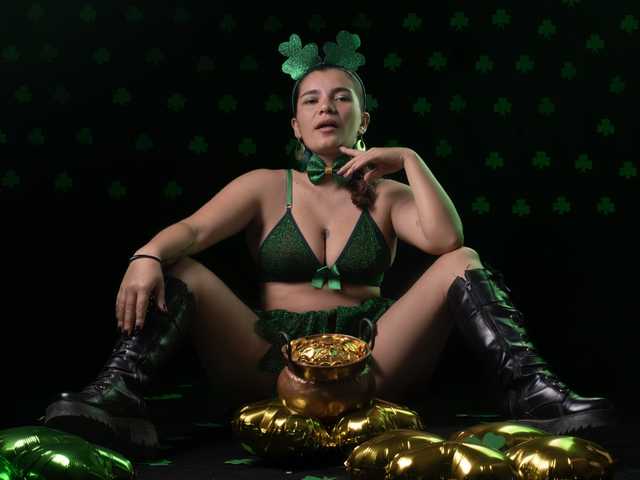 Profila foto bulma-hot-