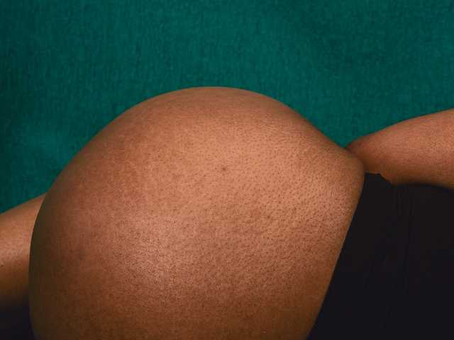 Profila foto bustyboobsxxll