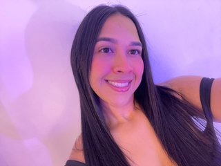 Erotiska video tērzēšana Camila_Fox