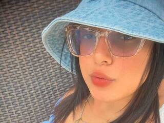 Erotiska video tērzēšana CamilaNaughty