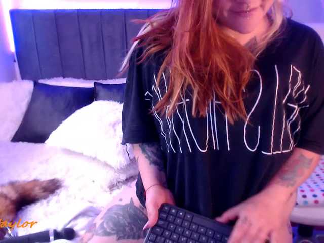 Fotogrāfijas camyttaylor SPANKATON 3 TK =1 SLAP ASS **GOAL SHOW DP 5000 ♥♥ ♥♥ LET'S PLAY ♥♥ WIN MY SNAP #bbw #bigass #bigtits #feet #deepthroat ♥♥♥♥♥ left to goal 4887