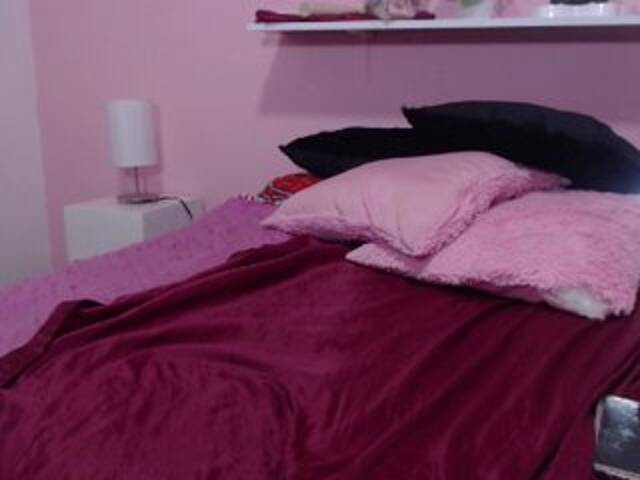 Apraides ekrānuzņēmumi candymonroe