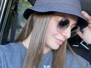 Erotiska video tērzēšana CarlieActive