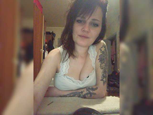 Apraides ekrānuzņēmumi CarlyLovely