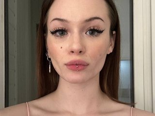 Erotiska video tērzēšana CarolynLindsey