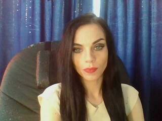 Erotiska video tērzēšana CassieDoll