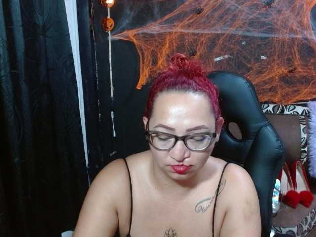 Fotogrāfijas cataleya-ar come you want a big dirty show on the floor and see how i drink my fluids for 500tokns come enjoy it