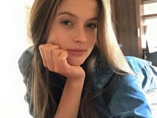 Erotiska video tērzēšana CHANEL77777