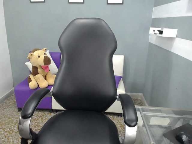 Apraides ekrānuzņēmumi charlott-777