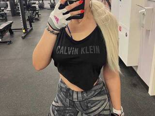 Erotiska video tērzēšana CharlottaShy