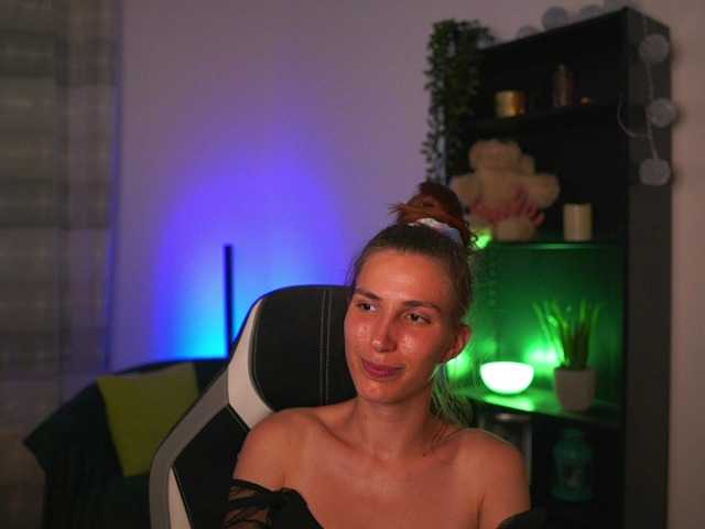 Apraides ekrānuzņēmumi charlottgotit