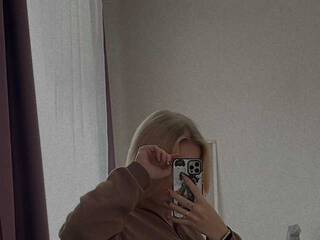 Erotiska video tērzēšana Charmulik