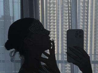 Erotiska video tērzēšana CharRoseX