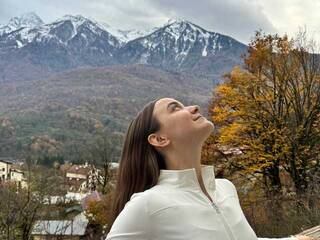 Erotiska video tērzēšana ChereeCapek