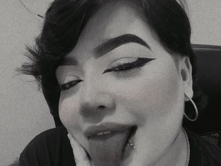 Erotiska video tērzēšana cherry-bluue