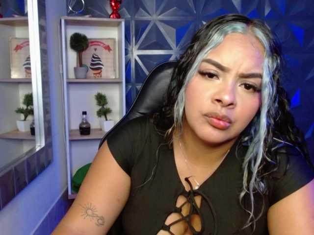 Apraides ekrānuzņēmumi chloe-ebony