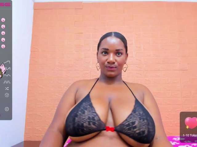 Fotogrāfijas ChloeRichard Show big boobs for 15tk, Let me feel your warm cock between them Follow me @remain @total
