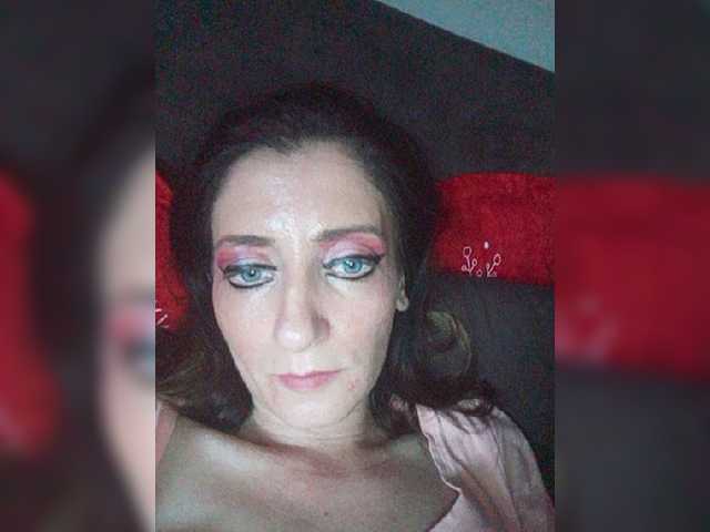 Apraides ekrānuzņēmumi ChristianaHot