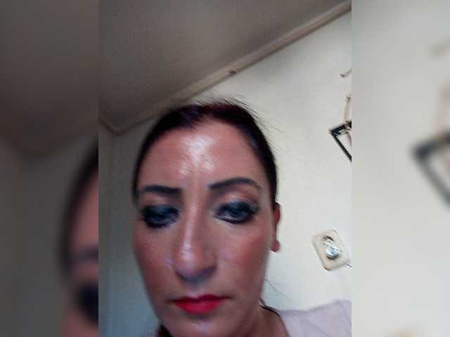 Apraides ekrānuzņēmumi ChristianaHot