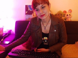 Fotogrāfijas ClaireWiiitch welcome, today only make me smile #latina #redhead #shavedpussy #anal